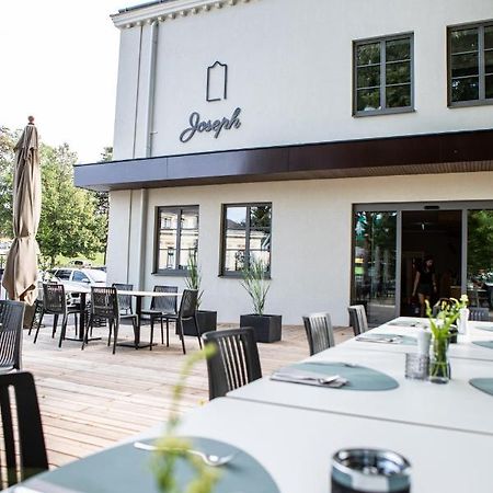 Hotel Restaurant Joseph Királyhida Kültér fotó